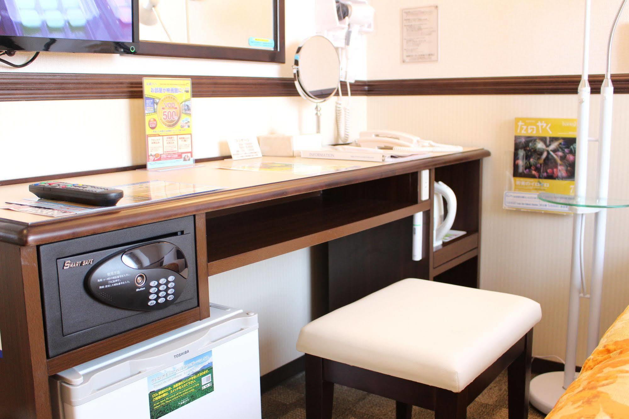 Toyoko Inn Hokkaido Tomakomai Ekimae Экстерьер фото